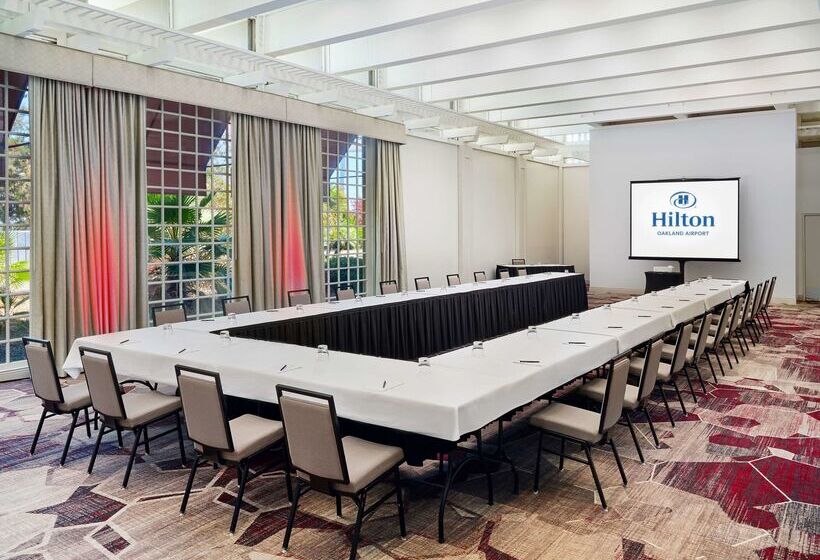فندق Hilton Oakland Airport
