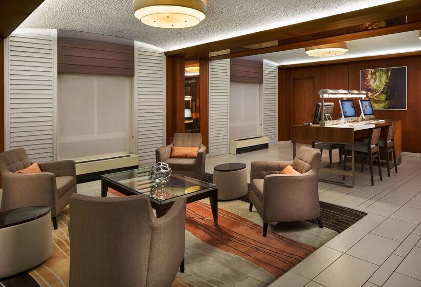 فندق Hilton Oakland Airport