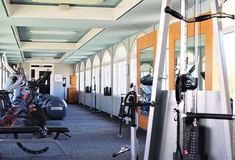 فندق Hilton Oakland Airport