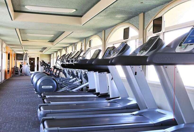 فندق Hilton Oakland Airport