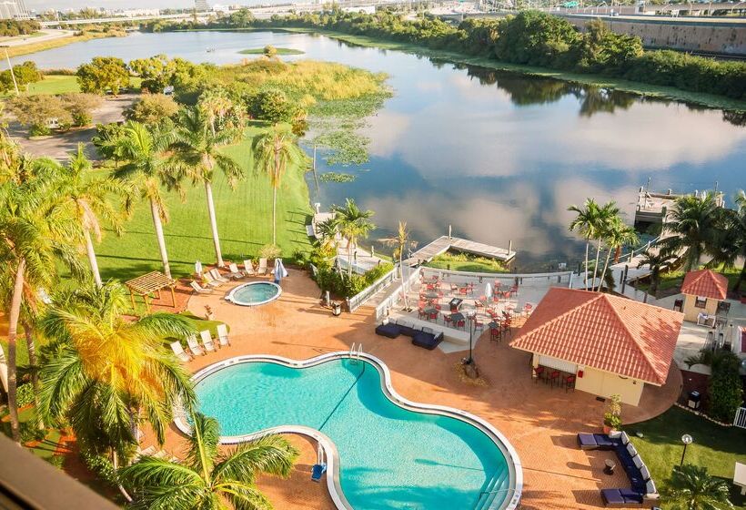 فندق Hilton Palm Beach Pbi