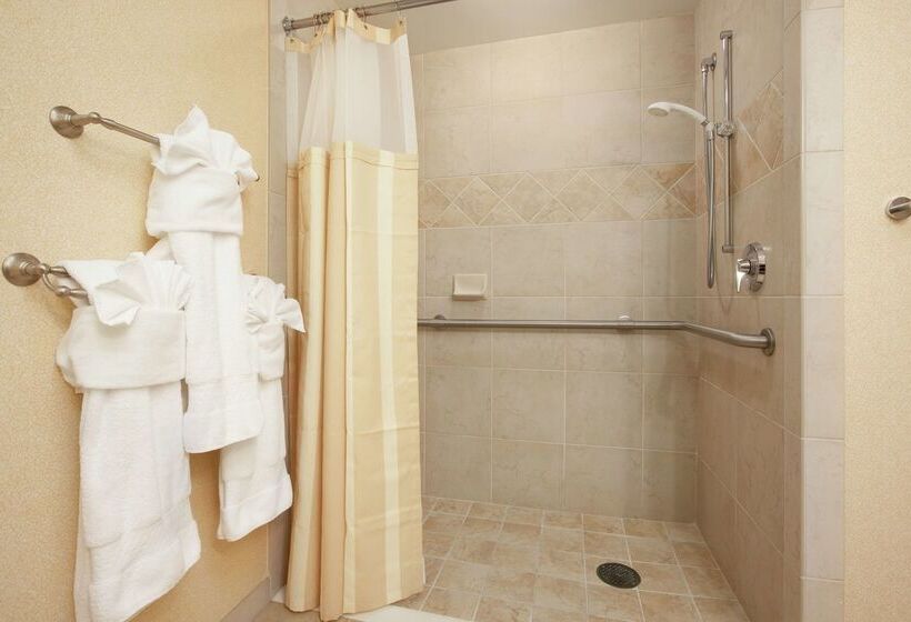 ホテル Hilton Raleigh North Hills