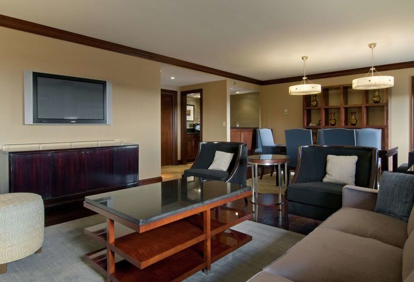 ホテル Hilton Raleigh North Hills