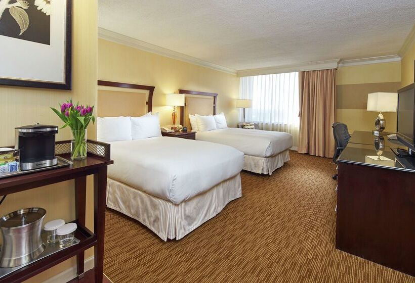 ホテル Hilton Raleigh North Hills