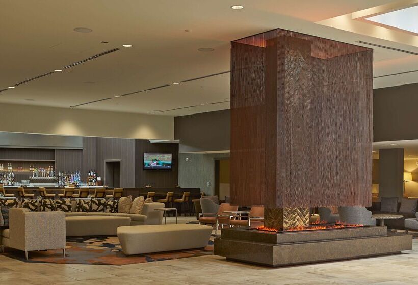 ホテル Hilton Raleigh North Hills