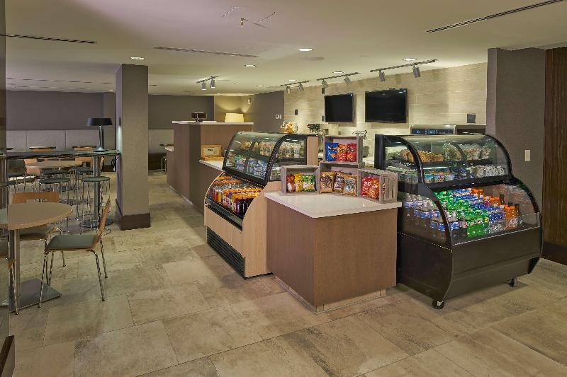 ホテル Hilton Raleigh North Hills