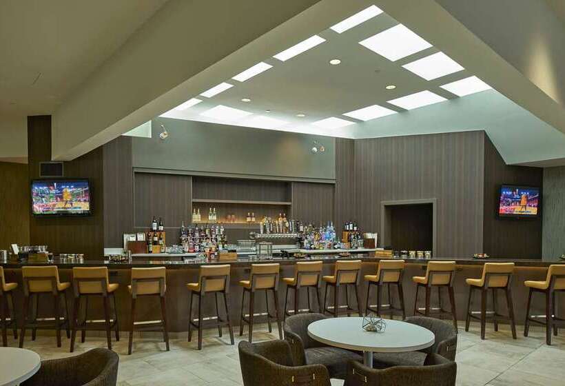 ホテル Hilton Raleigh North Hills