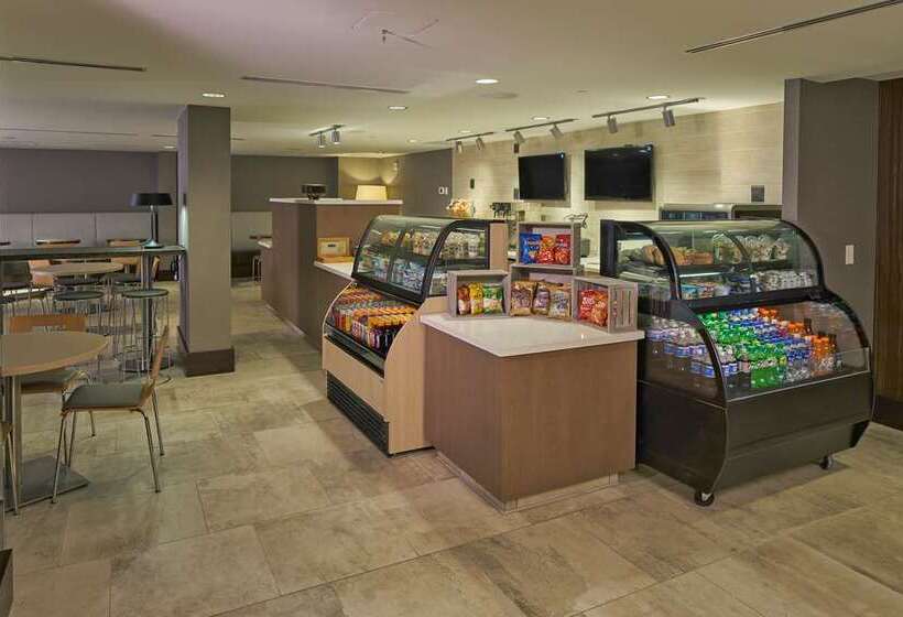 ホテル Hilton Raleigh North Hills