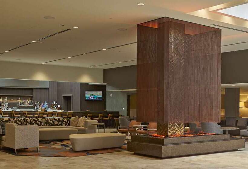 ホテル Hilton Raleigh North Hills
