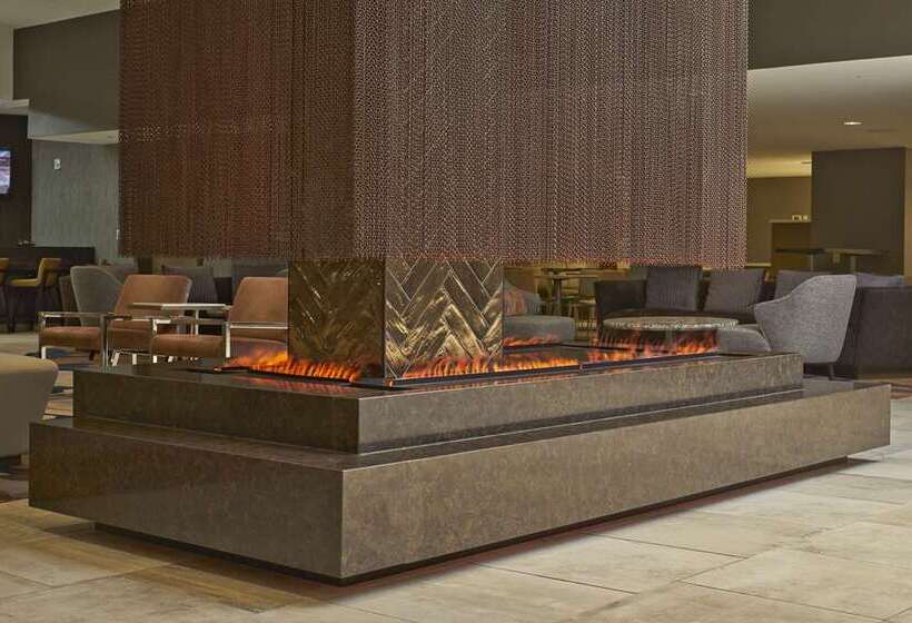 ホテル Hilton Raleigh North Hills