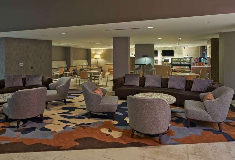 ホテル Hilton Raleigh North Hills