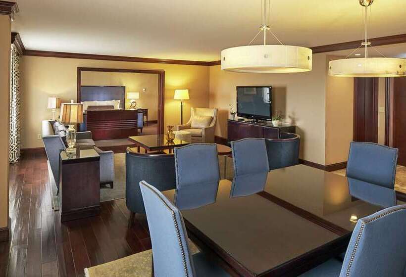 ホテル Hilton Raleigh North Hills