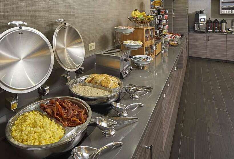 ホテル Hilton Raleigh North Hills