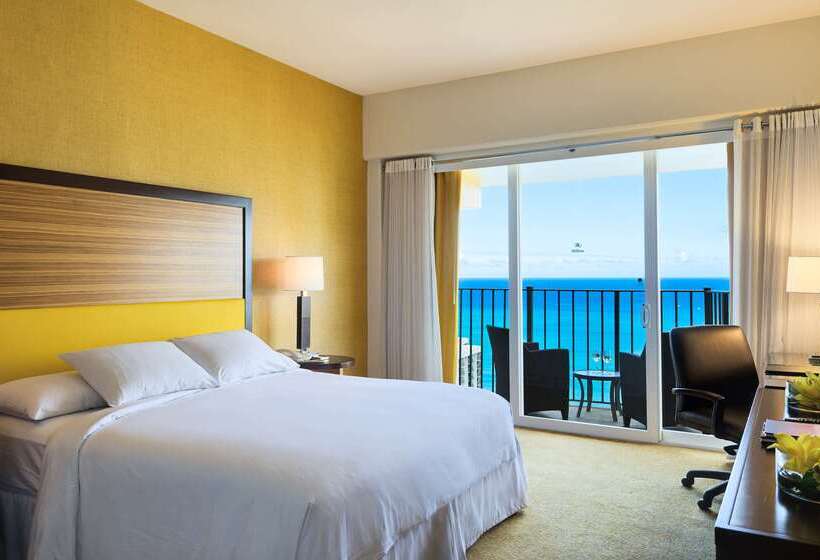 בית מלון כפרי Hilton Waikiki Beach Resort & Spa