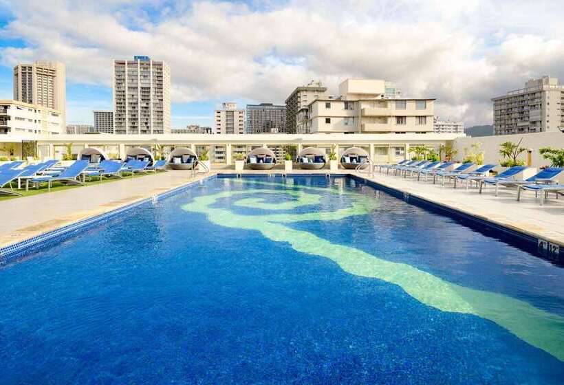 בית מלון כפרי Hilton Waikiki Beach Resort & Spa
