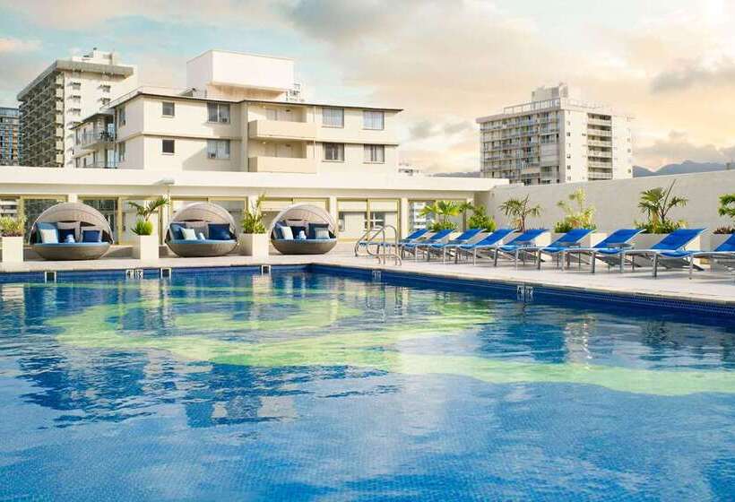 בית מלון כפרי Hilton Waikiki Beach Resort & Spa