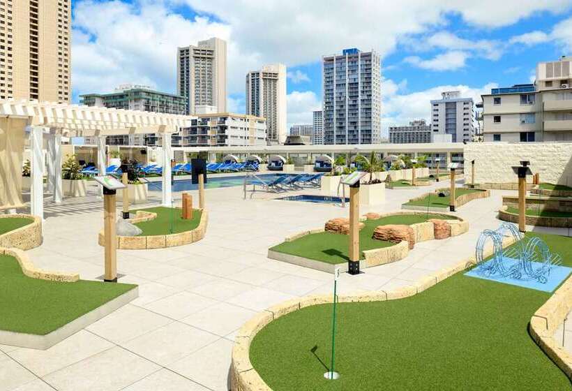 בית מלון כפרי Hilton Waikiki Beach Resort & Spa