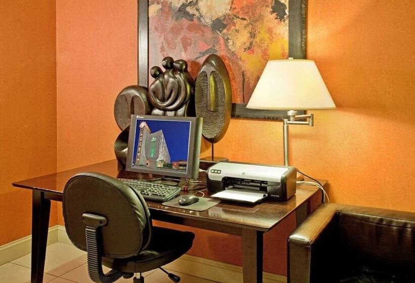 酒店 Holiday Inn At The Campus, An Ihg