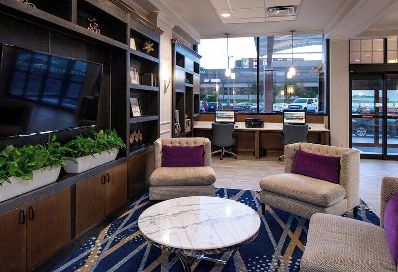 فندق Holiday Inn Concord Downtown, An Ihg