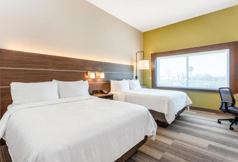 Отель Holiday Inn Express & Suites Springfield North, An Ihg