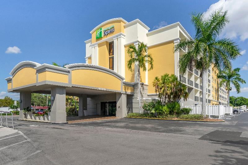 בית מלון כפרי Holiday Inn Express Cape Coral Fort Myers Area, An Ihg