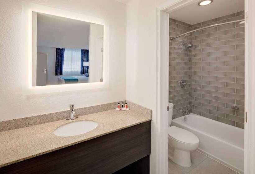 酒店 Howard Johnson By Wyndham Florence