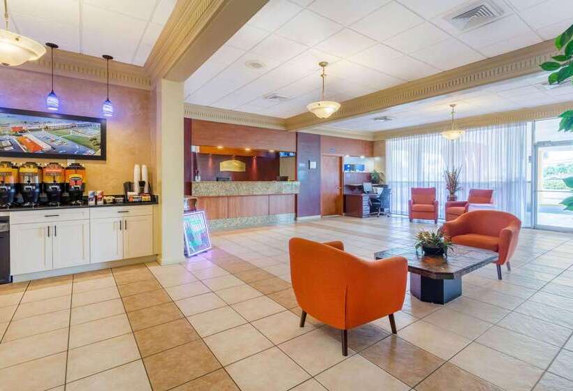 فندق Howard Johnson By Wyndham Lakeland