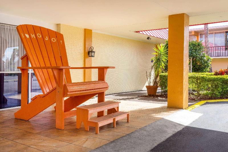 فندق Howard Johnson By Wyndham Lakeland