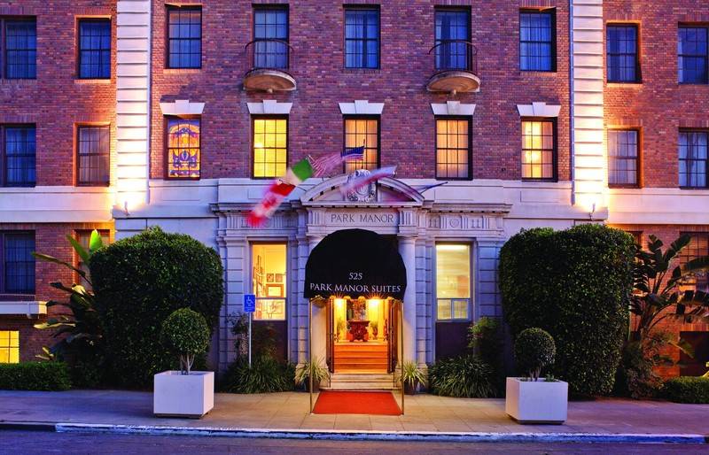 هتل Inn At The Park