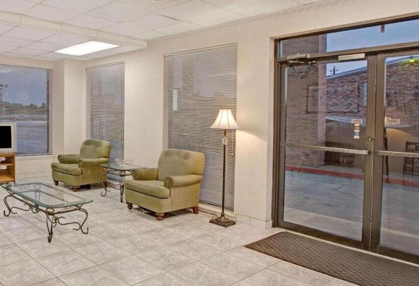 فندق Knights Inn South Houston