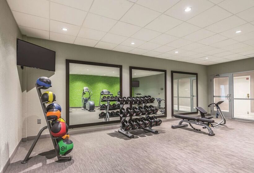 酒店 La Quinta By Wyndham Cincinnati Sharonville