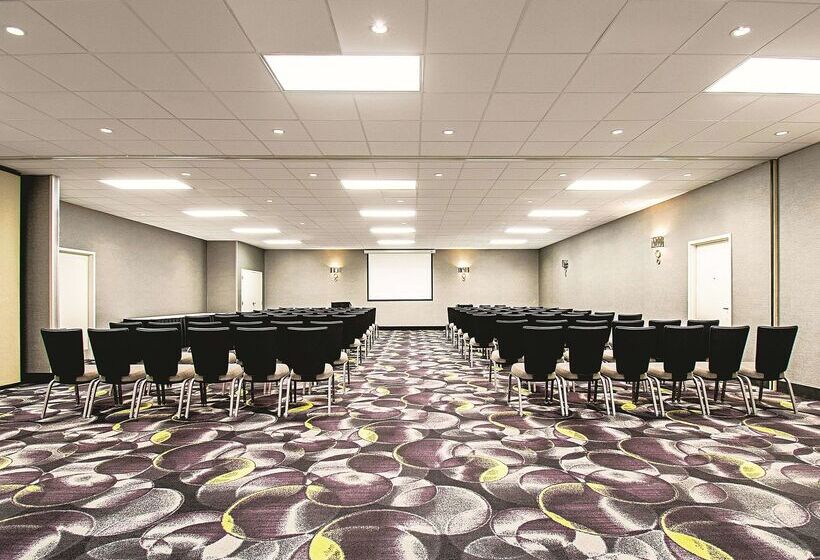 酒店 La Quinta By Wyndham Cincinnati Sharonville