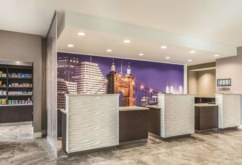 酒店 La Quinta By Wyndham Cincinnati Sharonville