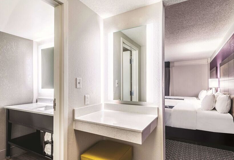 酒店 La Quinta By Wyndham Cincinnati Sharonville