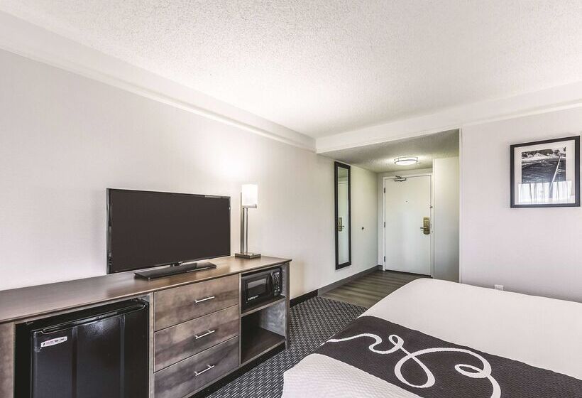 酒店 La Quinta By Wyndham Cincinnati Sharonville