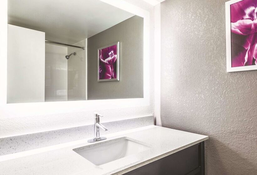 酒店 La Quinta By Wyndham Cincinnati Sharonville