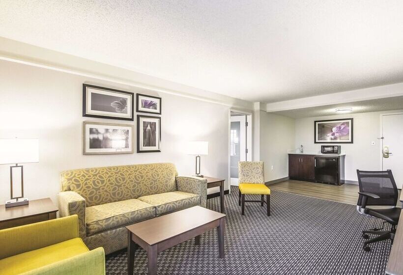 酒店 La Quinta By Wyndham Cincinnati Sharonville