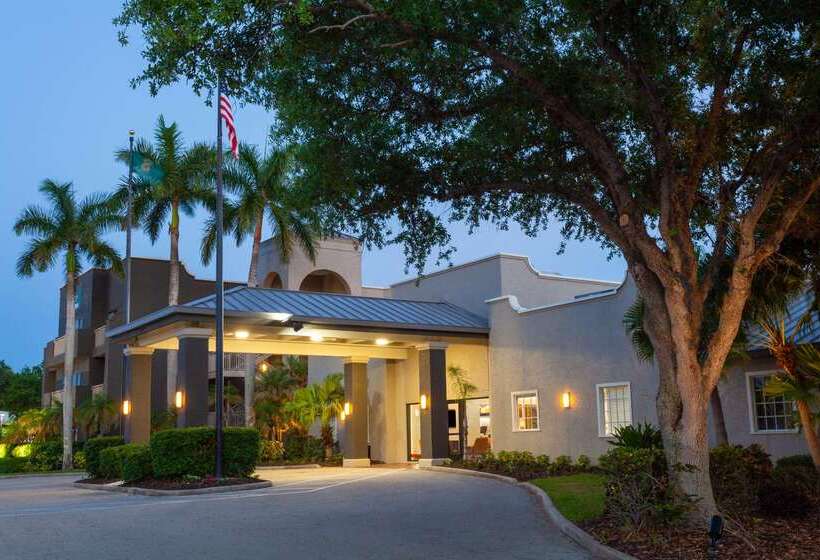 فندق La Quinta By Wyndham Ft. Myers   Sanibel Gateway
