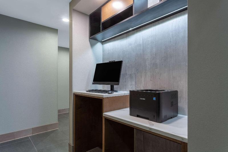 فندق La Quinta By Wyndham Ft. Myers   Sanibel Gateway