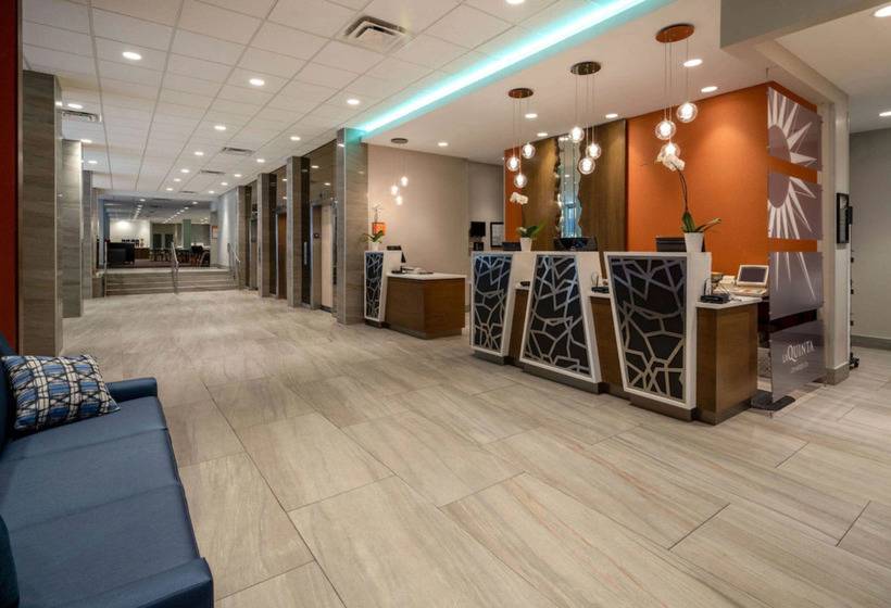 בית מלון כפרי Hilton Garden Inn Los Angeles Airport