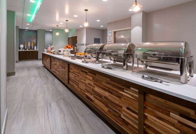 בית מלון כפרי Hilton Garden Inn Los Angeles Airport