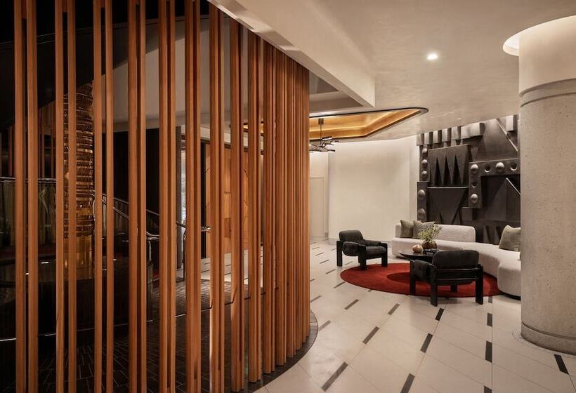 فندق The Jay, Autograph Collection