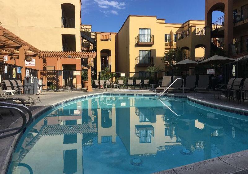 فندق Mainstay Suites Orange County John Wayne Airport