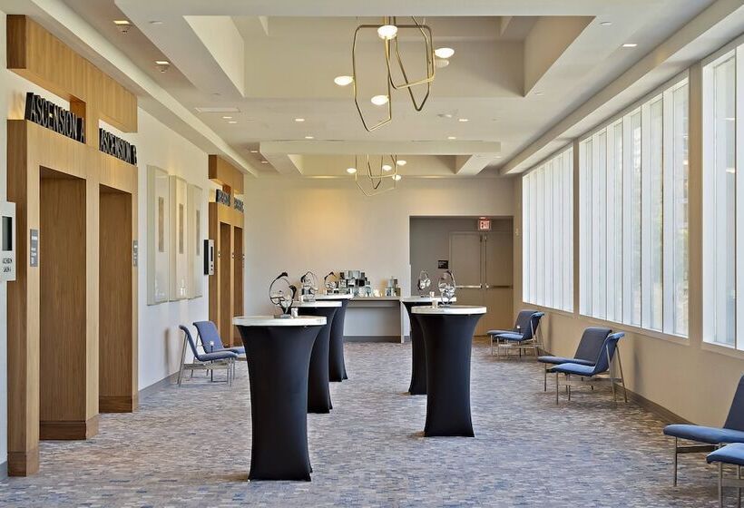 Отель Marriott Orlando Downtown