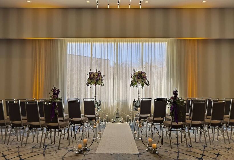 Отель Marriott Orlando Downtown