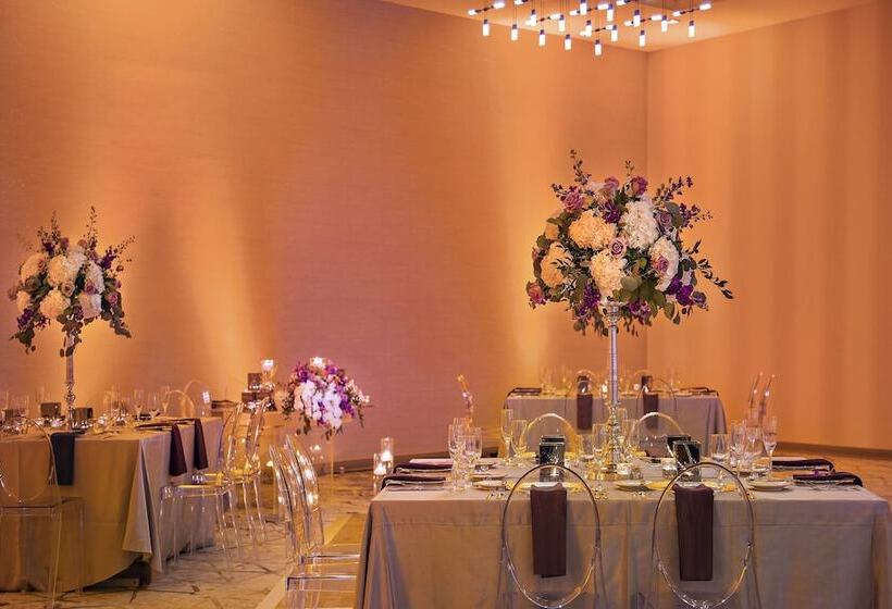 Отель Marriott Orlando Downtown