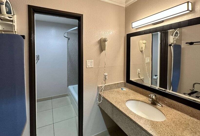 هتل Studio 6 Suites Mesa Az Near Downtown & Sloan Park