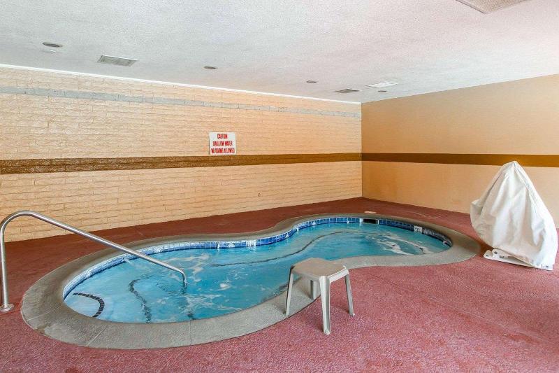 هتل Studio 6 Suites Mesa Az Near Downtown & Sloan Park