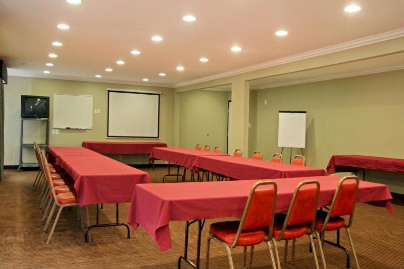 هتل Studio 6 Suites Mesa Az Near Downtown & Sloan Park