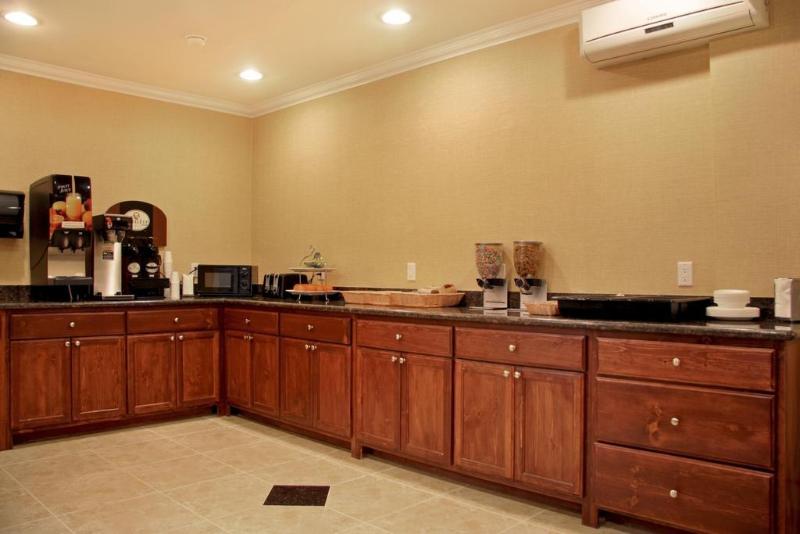 هتل Studio 6 Suites Mesa Az Near Downtown & Sloan Park